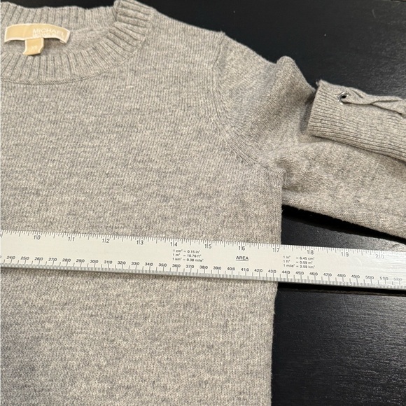 🍀2/$22 Michael Kors Wool Blend Gray Crewneck Sweater Womens XS - Picture 10 of 11